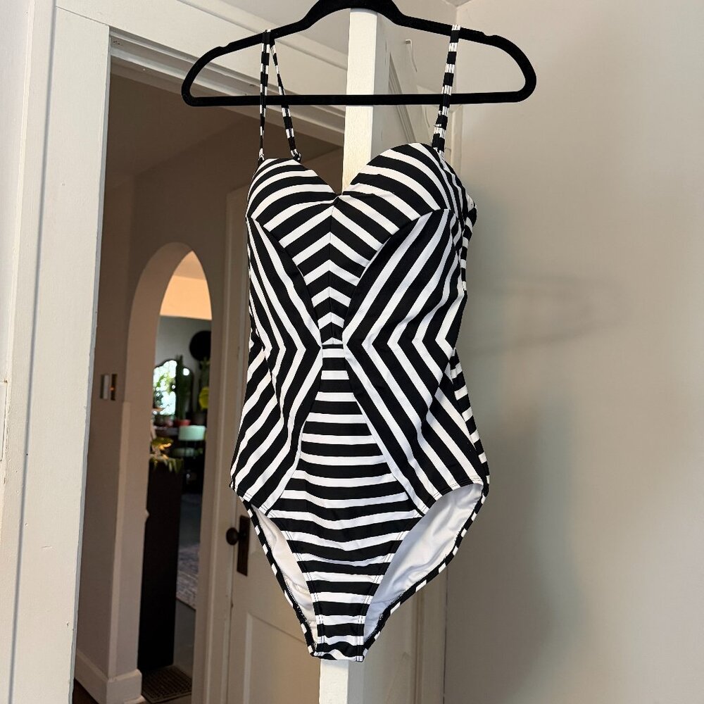 VENUS Black and White Striped One-Piece Swimsuit - Size 10